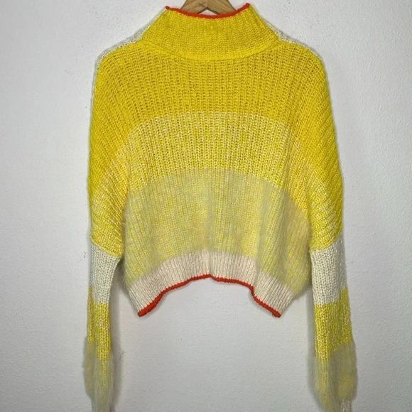 Free People Sunbrite yellow/orange whimsical Mock Neck Sweater size Medi… - Picture 4 of 7